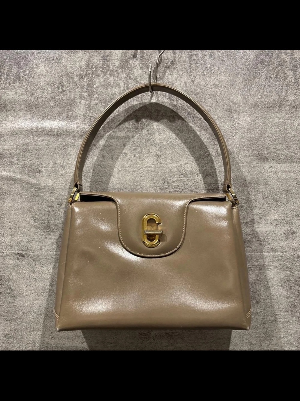 Gucci Taupe Leather Shoulder Bag with Gold Hardware